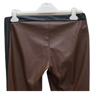 Leggins de Pele Sintética em Duas Cores