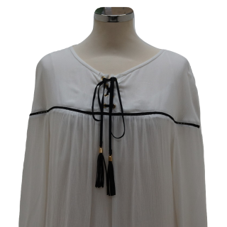 Túnica Albaconde com Ilhós no Decote