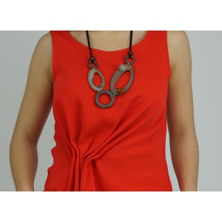 Top com colar Albaconde