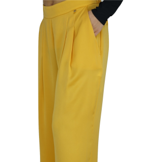 Calças largas fluídas Anna Rita N