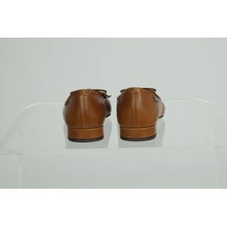 Sapatos Baixos com Laço