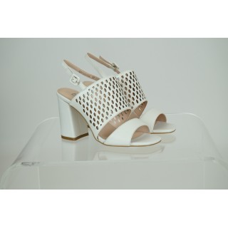 Sandálias Brancas de salto Tosca Blu