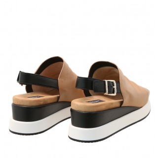  Sandálias em pele macia Tosca Blu